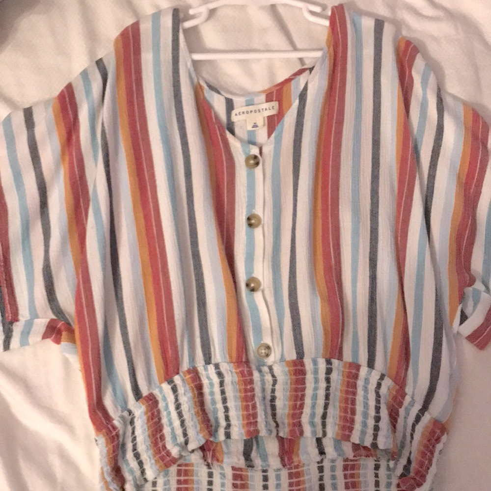 aeropostale cropped flowy shirt
